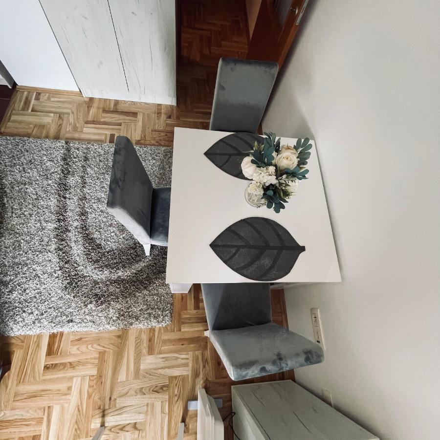Zora Apartment Плужине Экстерьер фото