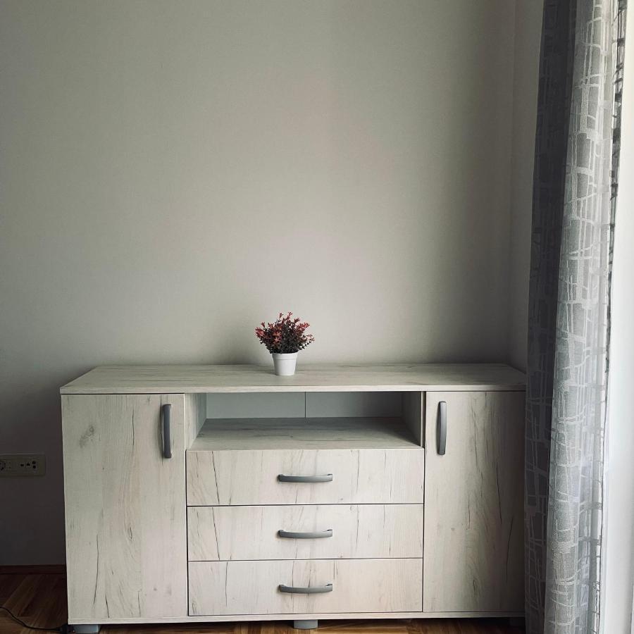 Zora Apartment Плужине Экстерьер фото
