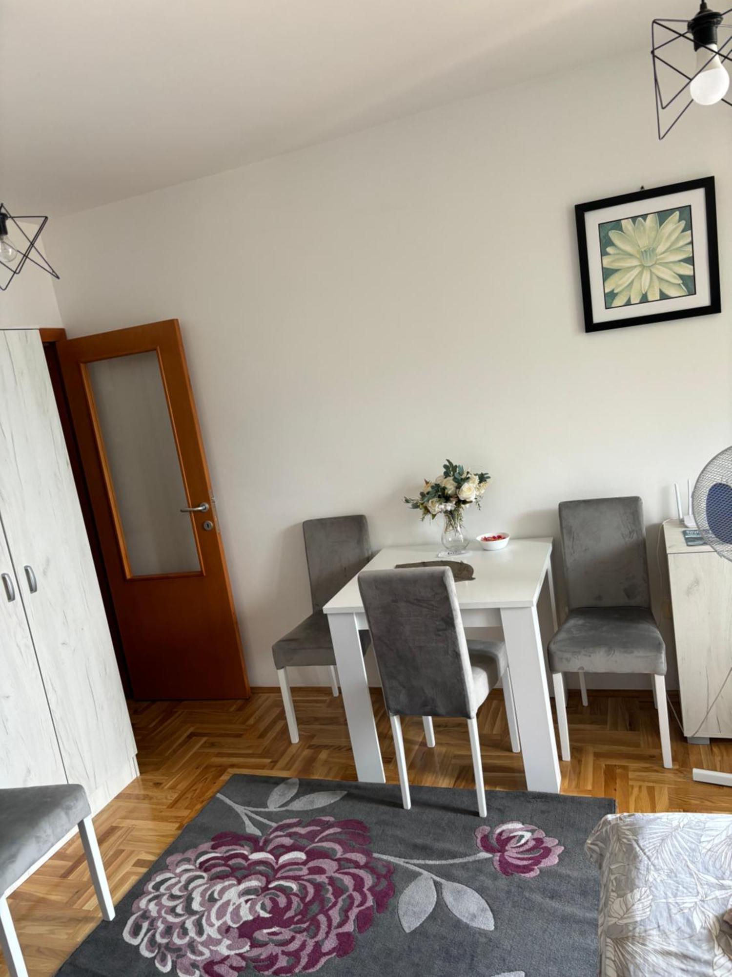 Zora Apartment Плужине Экстерьер фото