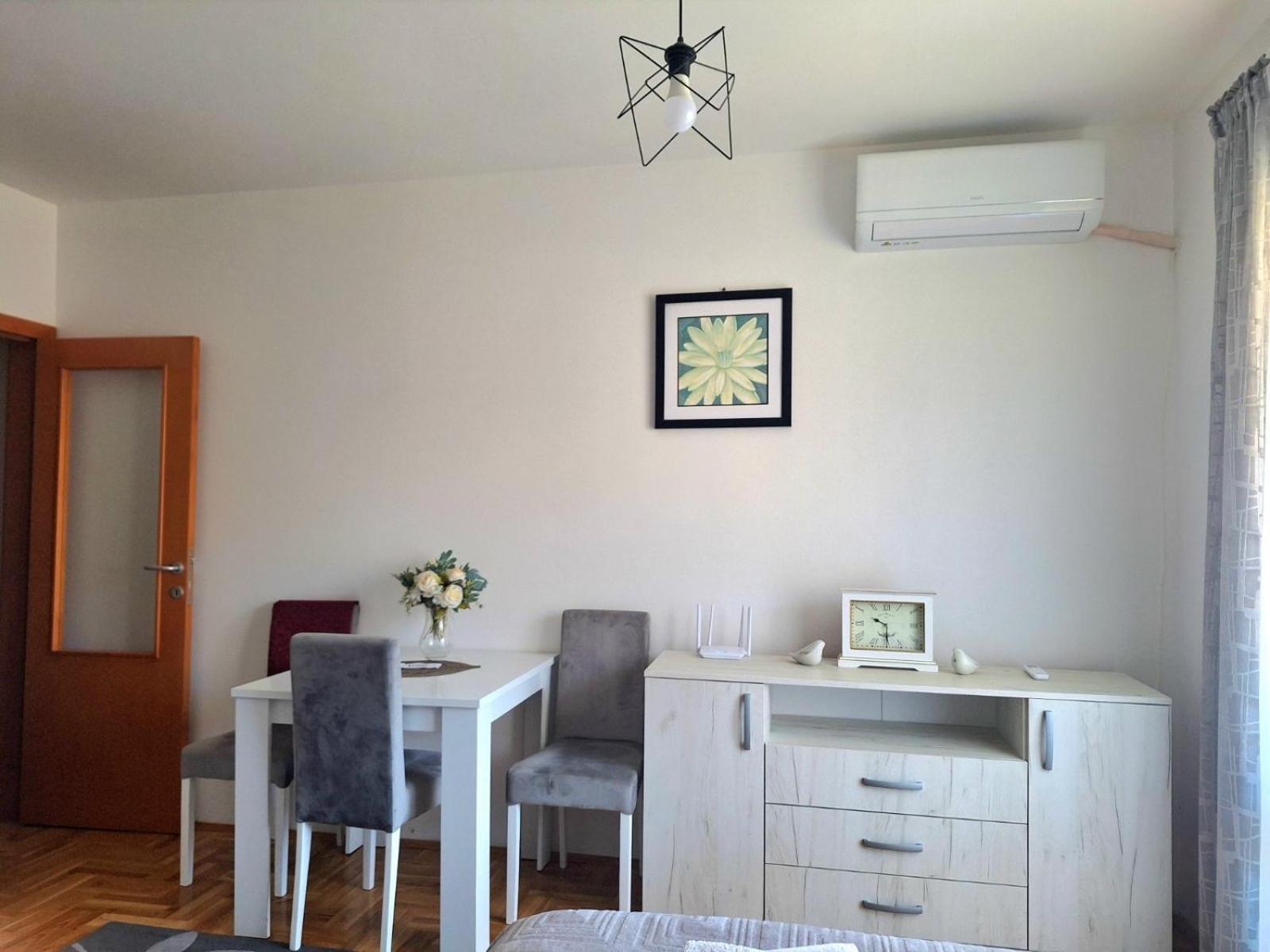 Zora Apartment Плужине Экстерьер фото