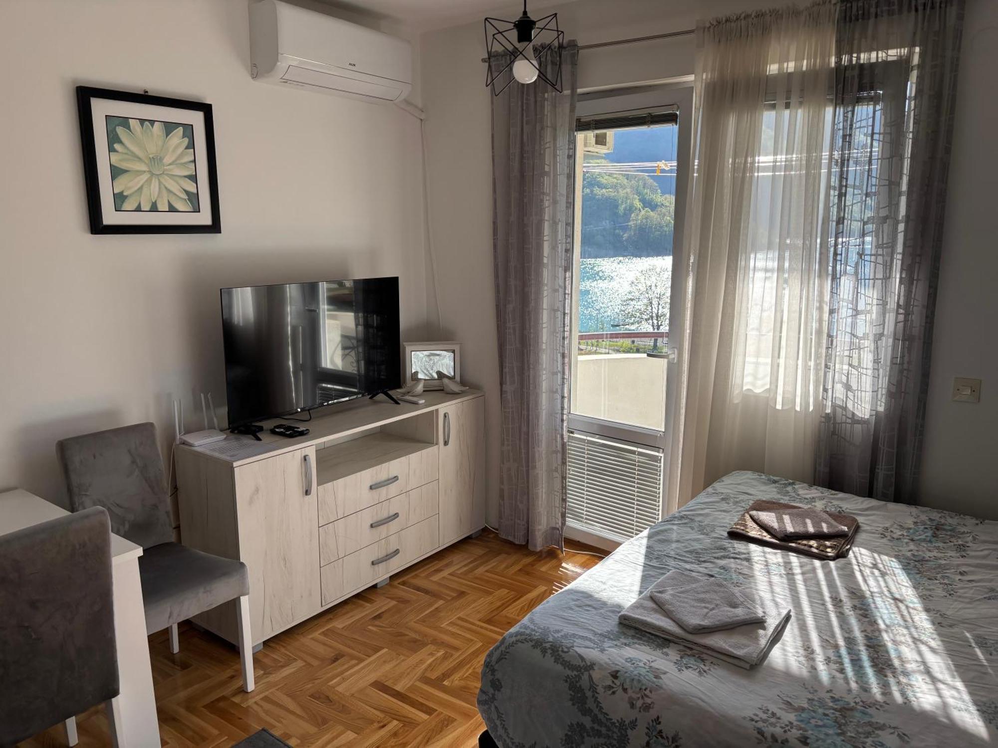 Zora Apartment Плужине Экстерьер фото